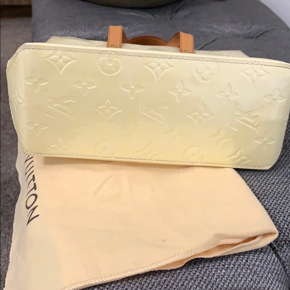 Louis Vuitton Vernis Reade PM - Picture 9 of 10